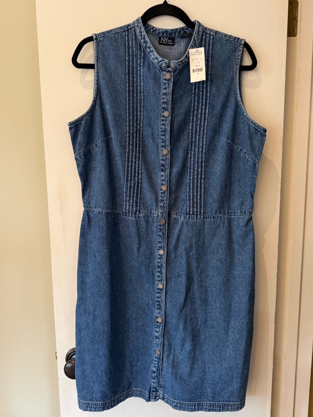 90s Honey Mom New York & Company Washed Blue Button-Front Denim Sleeveless Dress